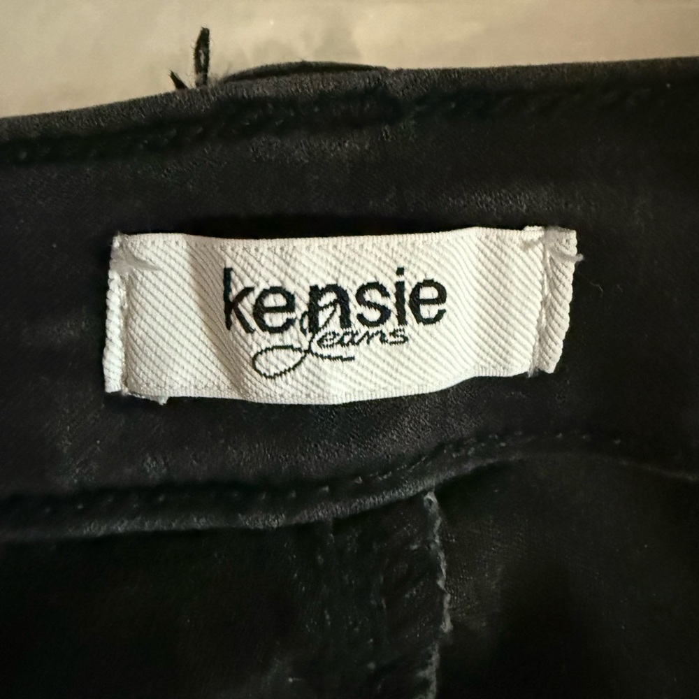 Kensie Jeans Women's Juniors Size 14/32 Black Stretchy Distressed Skinny - Picture 3 of 5